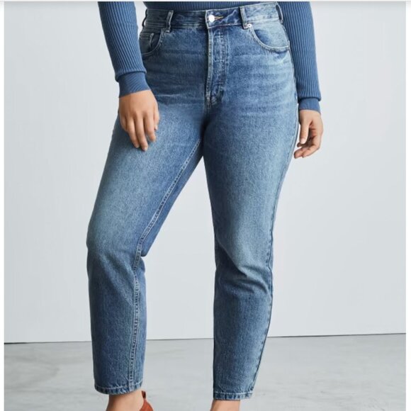 Everlane The Curvy ’90s Cheeky Straight Jeans - Picture 3 of 10